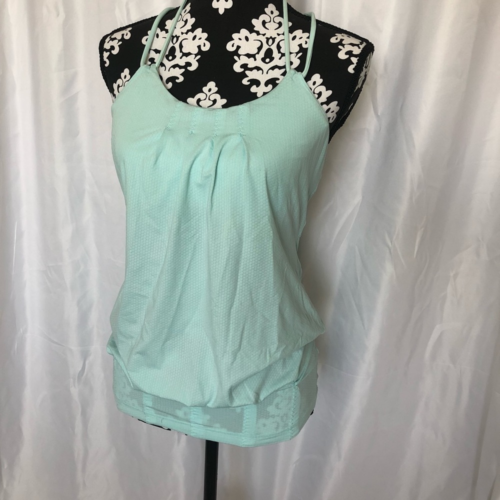 Lululemon tank built in sports bra